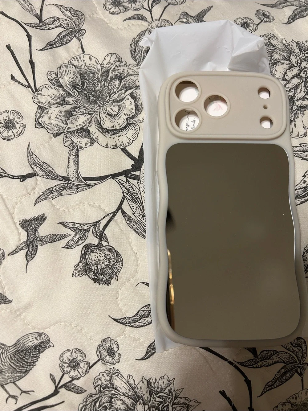 I phone 17 pro max case compatible with MagSafe stone Mirror cute wave design
